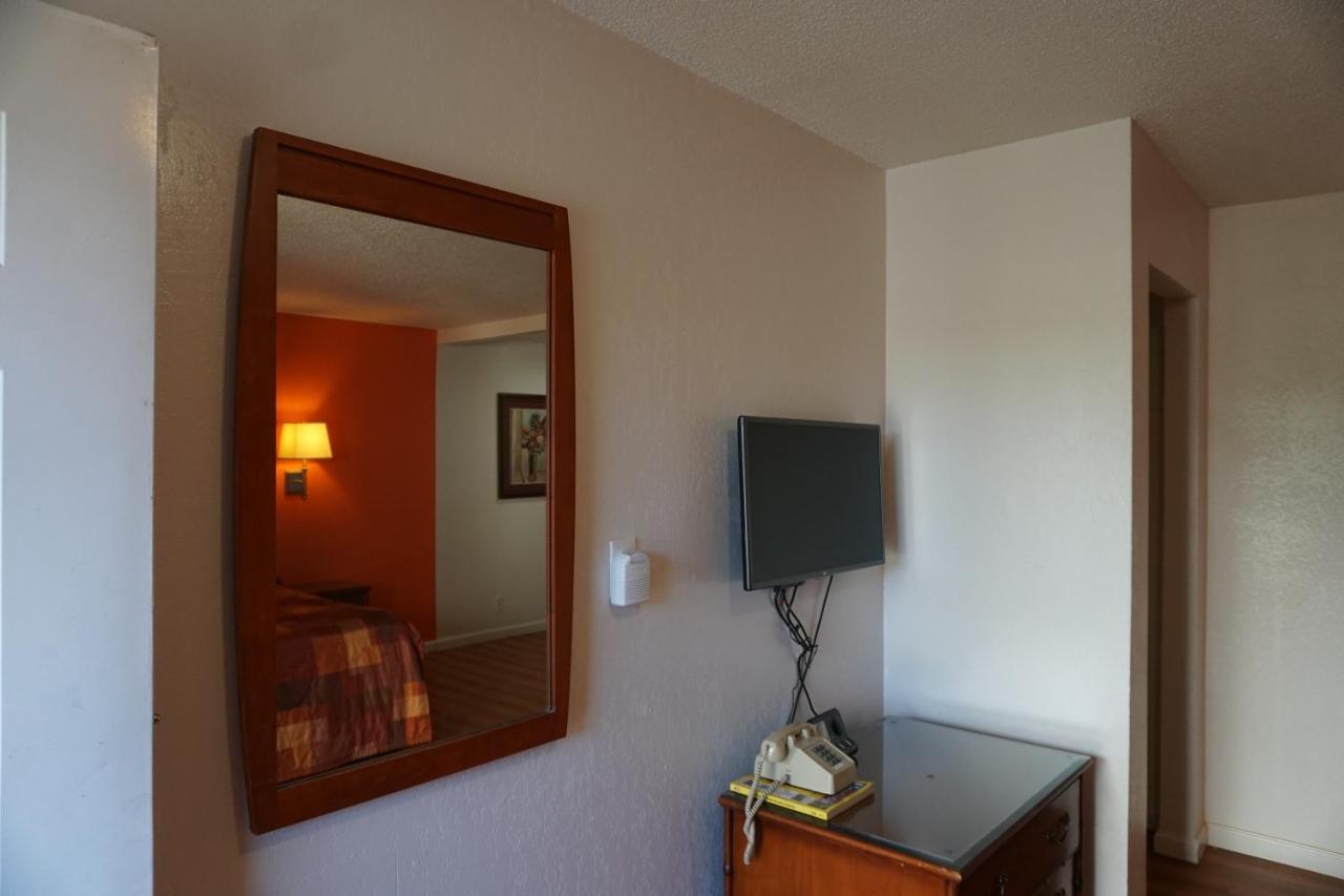 Valley Motel Concord Exteriér fotografie