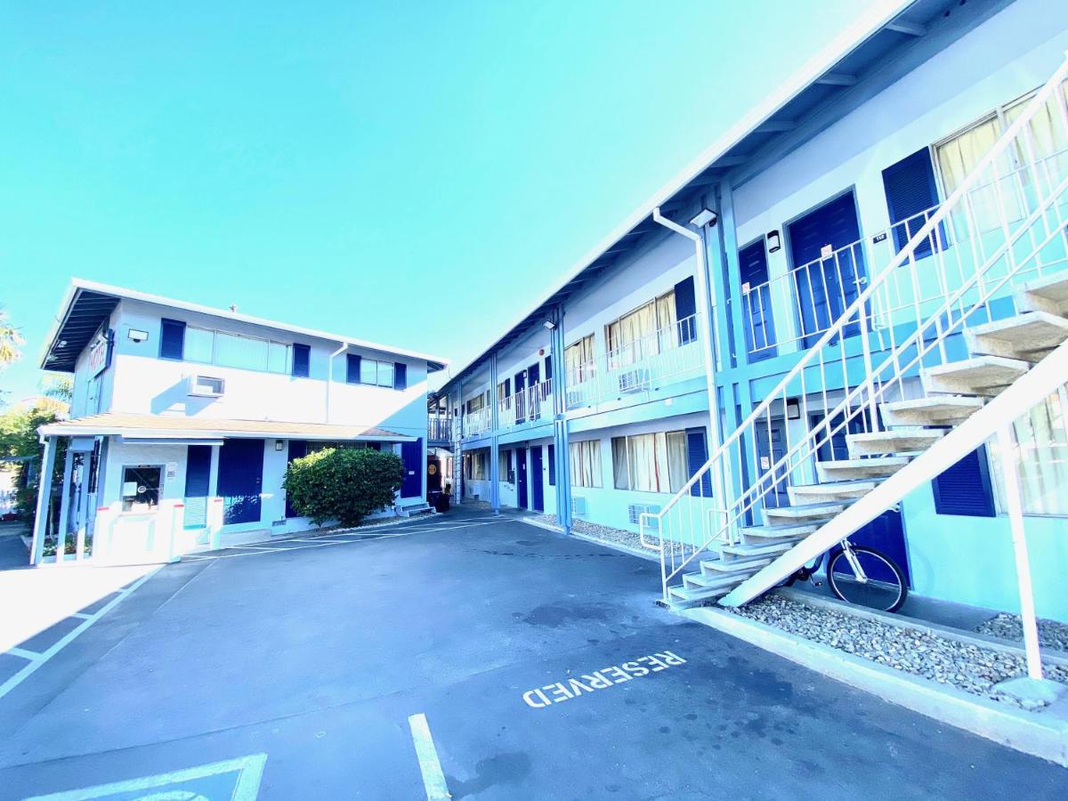 Valley Motel Concord Exteriér fotografie
